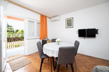 Apartmaji in sobe s parkingom Sukošan, Zadar - 24693