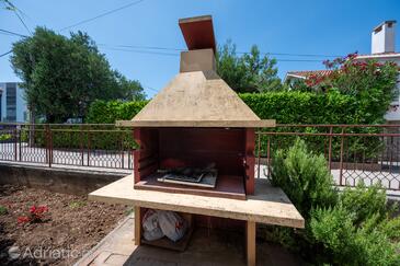 Lejligheder og værelser med parkering Sukosan, Zadar - 24693