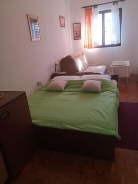 Lejligheder og værelser med parkering Sukosan, Zadar - 24693