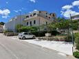 Igrane, Makarska, Parkering 24696 - Leiligheter med en rullesteinstrand.