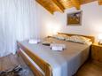 Kaštel Novi, Sypialnia 1 w zakwaterowaniu typu house, WiFi.
