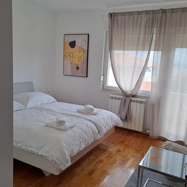 Apartmanok parkolóhellyel Slatine, Ciovo - 24699
