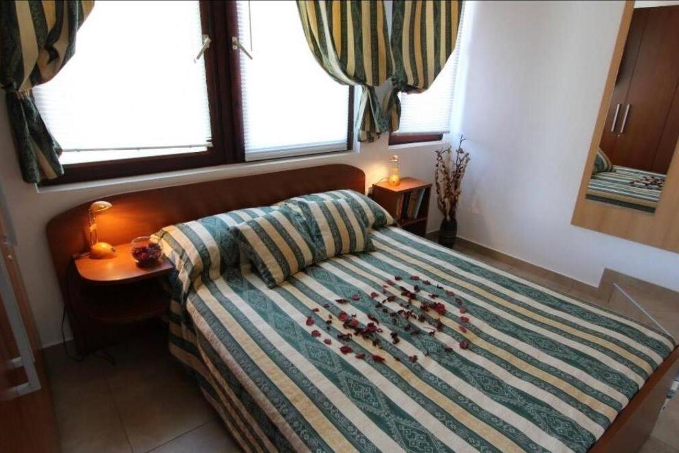 Appartamenti accanto al mare Malinska, Veglia - Krk - 24705