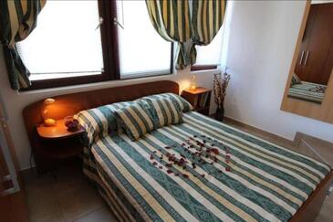 Apartamente lângă mare Malinska, Krk - 24705