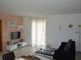 Sveti Filip i Jakov, Гостиная в размещении типа apartment, доступный кондиционер и WiFi.