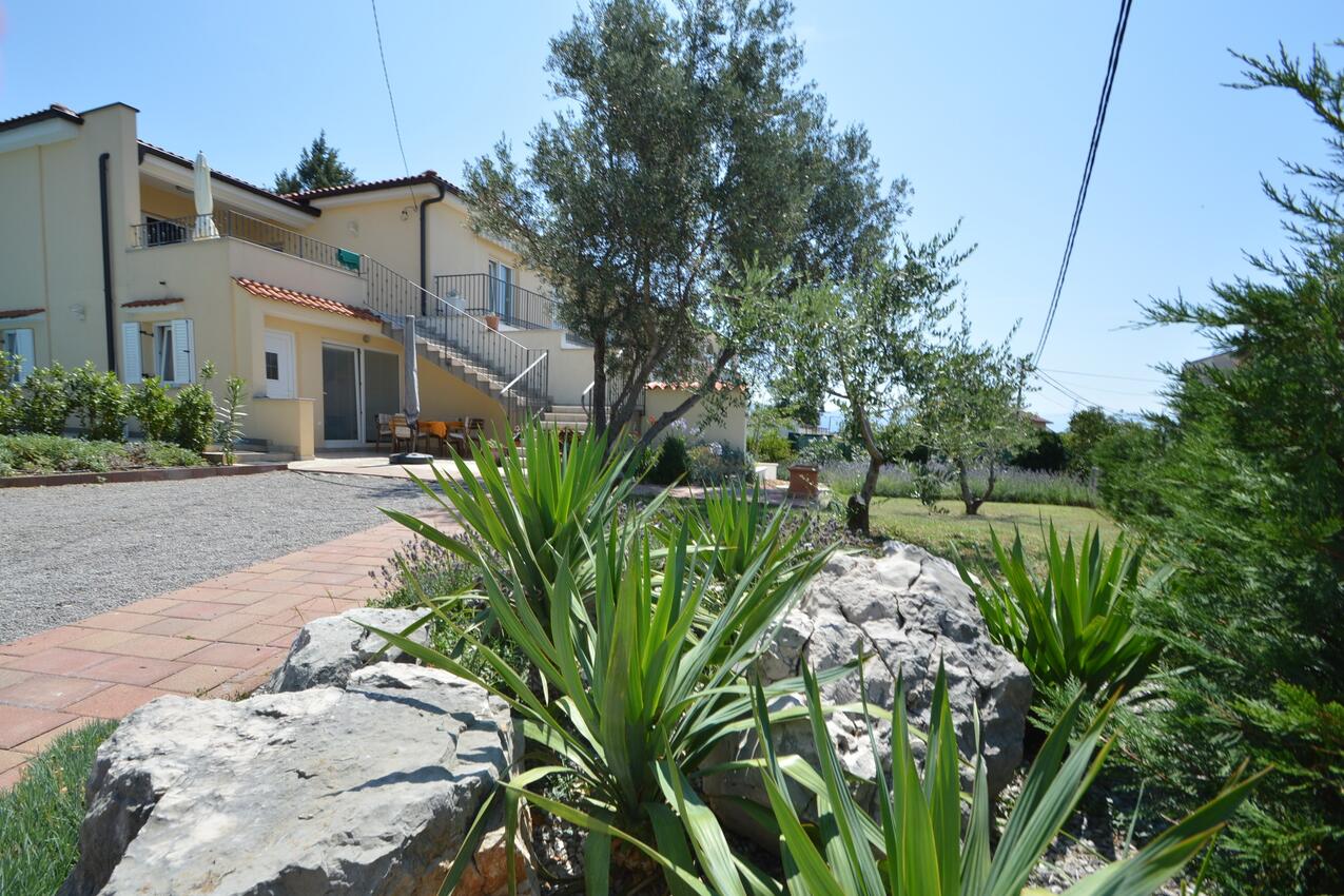 Апартаменты с парковкой Нови-Винодолски - Novi Vinodolski - 24716