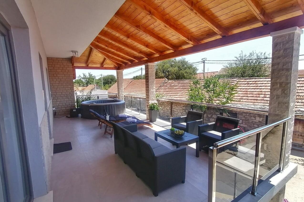 Ferienwohnungen mit Pool Bacici, Krka - 24721