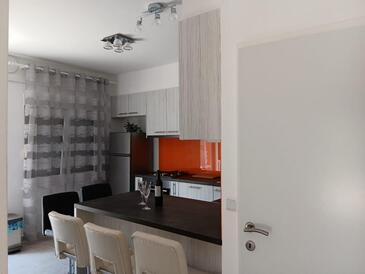 Appartamenti con parcheggio Zara - Zadar - 24724