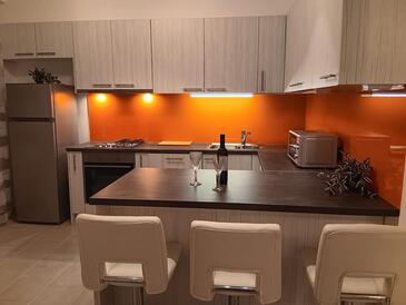 Appartamenti con parcheggio Zara - Zadar - 24724