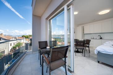 Lägenheter med parkering Mastrinka, Ciovo - 24727