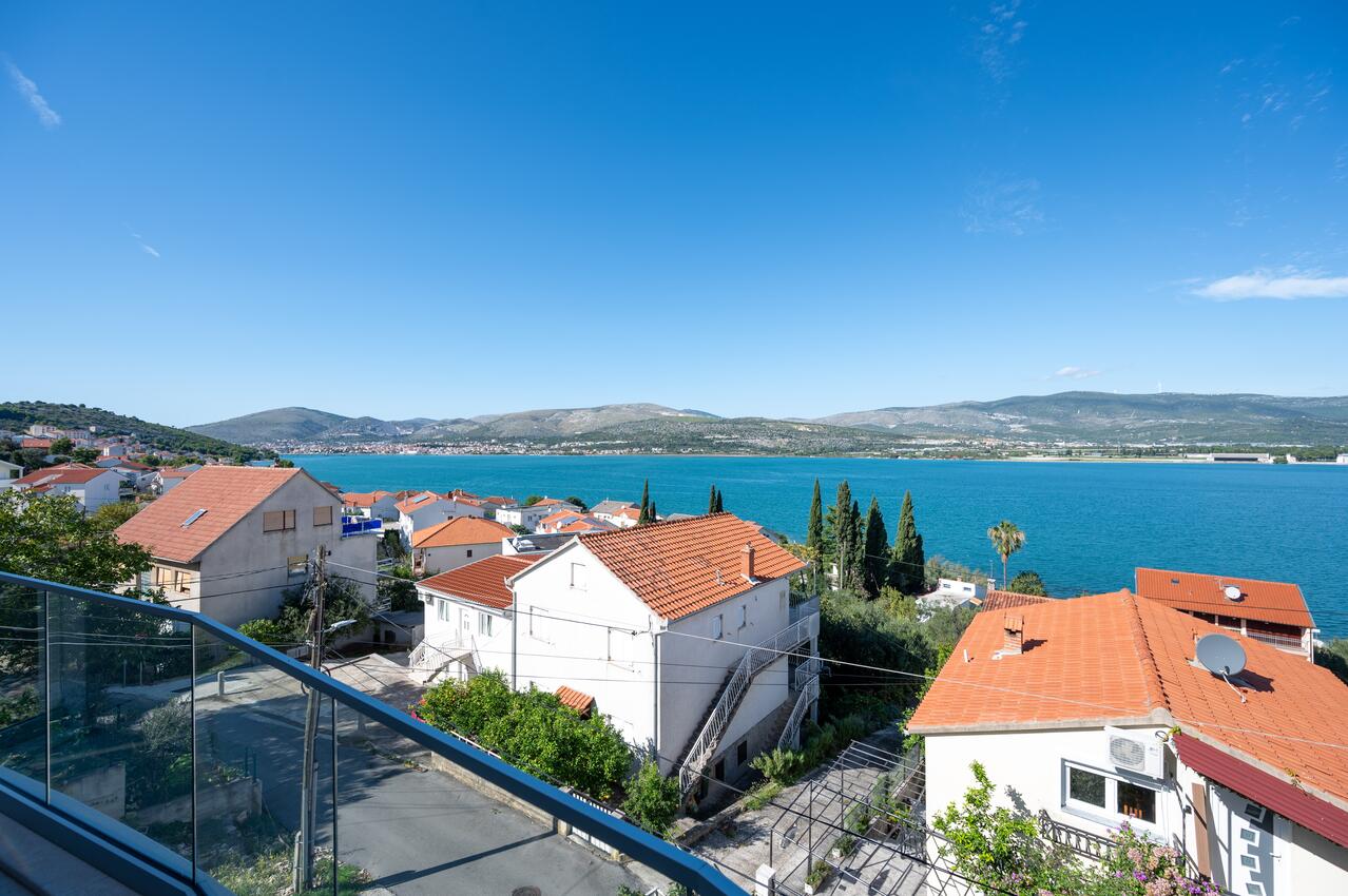 Apartments with parking space Mastrinka, Čiovo - 24727