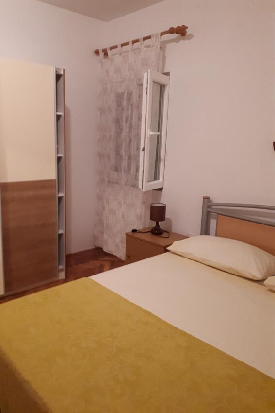 Apartmanok parkolóhellyel Vodice - 24737