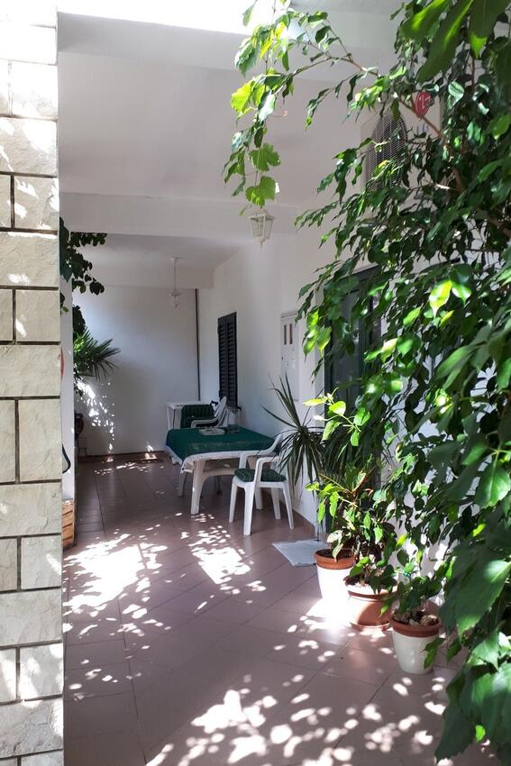Apartmanok parkolóhellyel Vodice - 24737