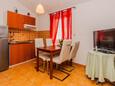 Vir, Esszimmer in folgender Unterkunftsart apartment, Klimaanlage vorhanden, Haustiere erlaubt und WiFi.