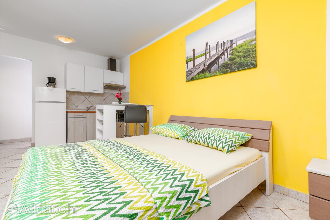 Apartments with WiFi Štinjan, Pula - 24743