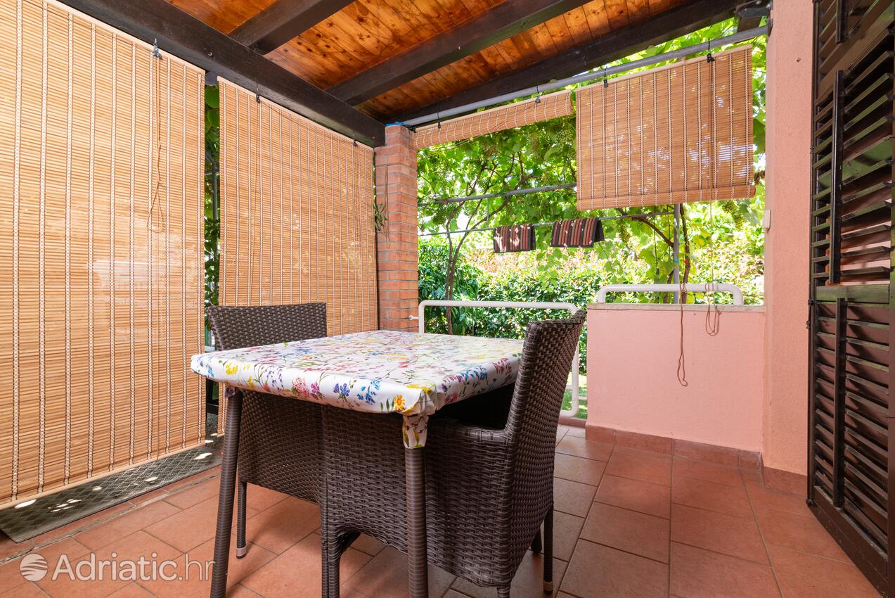 Apartments with WiFi Štinjan, Pula - 24743