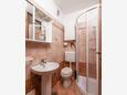 Štinjan, Badezimmer in folgender Unterkunftsart studio-apartment, WiFi.