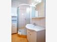 Lopar, Baderom 2 i overnattingstype apartment, WiFi.