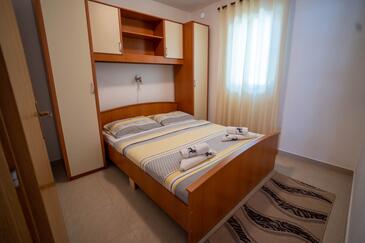 Appartementen aan zee Vir - 24755