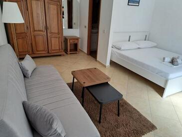 Apartmanok parkolóhellyel Pag - 24758