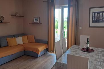 Rab, Dnevna soba v nastanitvi vrste apartment, dostopna klima, Hišni ljubljenčki dovoljeni in WiFi.