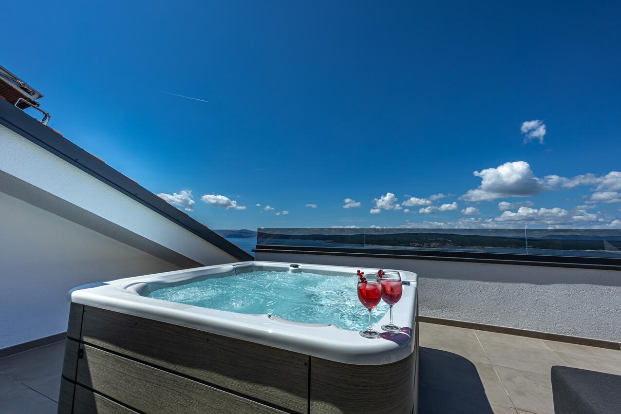 Дом для семьи с бассейном Цриквеница - Crikvenica - 24765