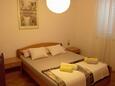 Pirovac, Soverom 1 i overnattingstype apartment, WiFi.