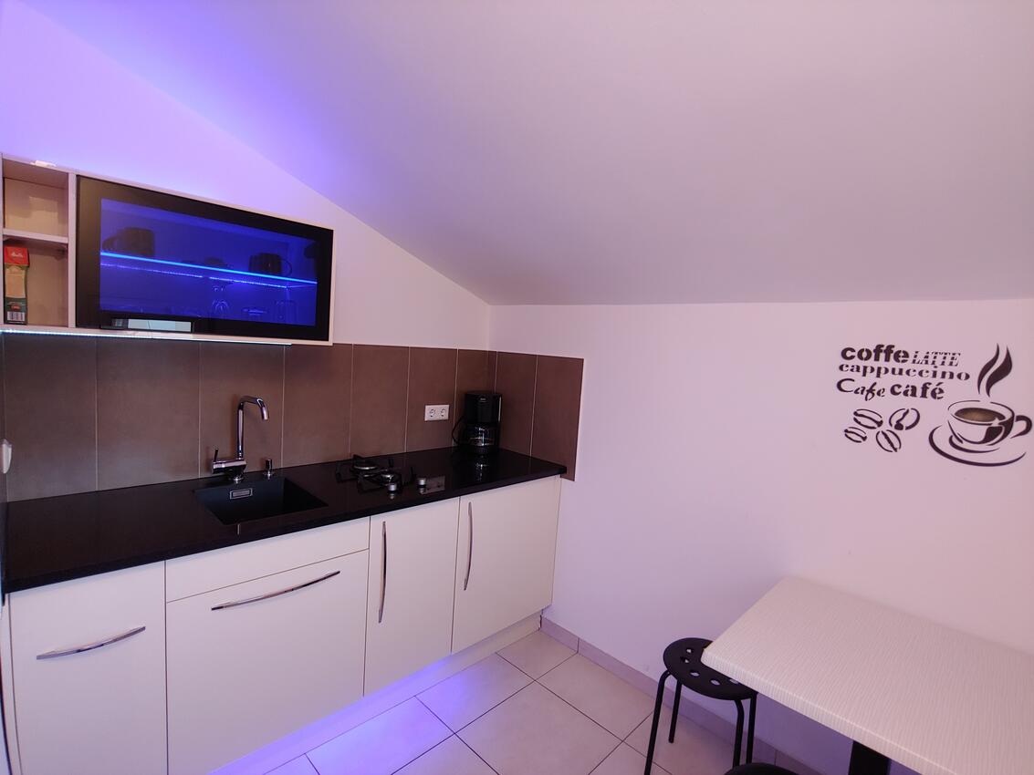 Apartmány s parkovištěm Pirovac, Šibenik - 24766