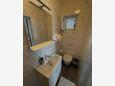 Gozinka, Baderom i overnattingstype room, WiFi.