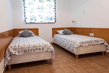 Apartamentos y habitaciones con parking Pakostane, Biograd - 24768