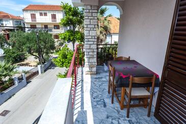 Apartmanok és szobák parkolóhellyel Pakostane, Biograd - 24768