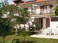 Biograd na Moru, Biograd, Hof 24778 - Ferienwohnungen am Kieselstränden.