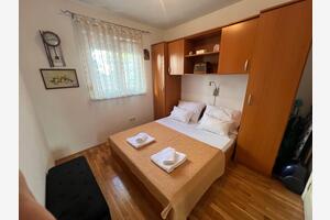 Dvoupokojový apartmán Makarská - Makarska (A-24779-a)