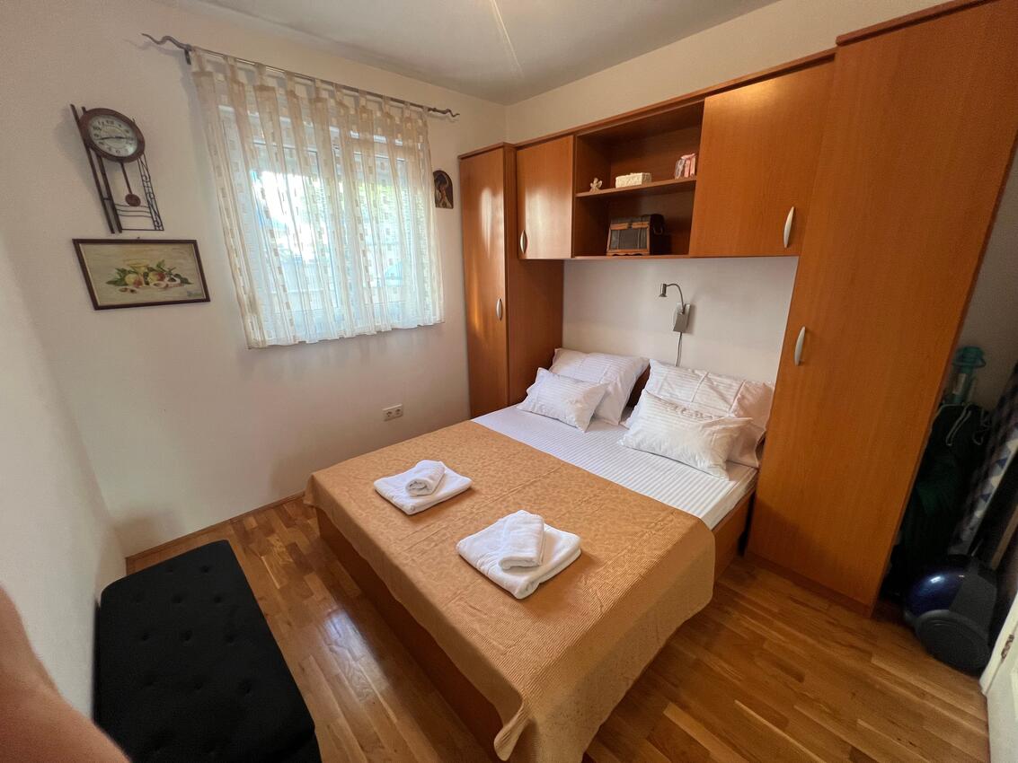 Dwupokojowy apartament Makarska (A-24779-a)