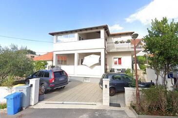 Ferienwohnungen Mit Parkplatz Krapanj, Sibenik - 24787 - Brodarica