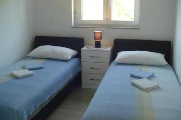 Apartments by the sea Turanj, Biograd - 24791