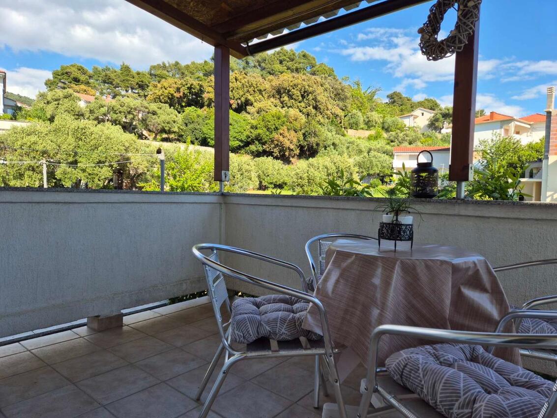 Apartamente cu parcare Rab - 24792