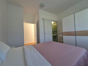 Apartmány s parkoviskom Rab - 24792