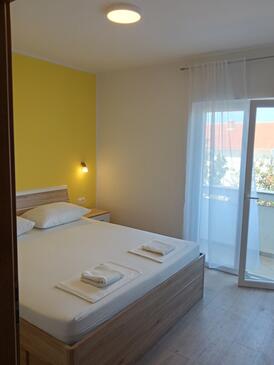 Apartmány s parkovištěm Lun, Pag - 24796