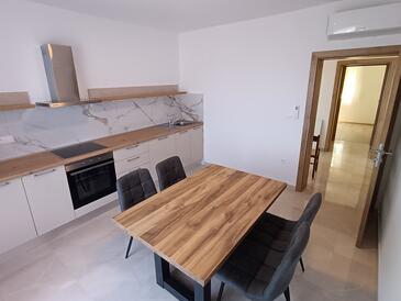 Lun, Esszimmer in folgender Unterkunftsart apartment, Klimaanlage vorhanden und WiFi.