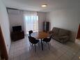 Lun, Sala da pranzo nell'alloggi del tipo apartment, condizionatore disponibile e WiFi.