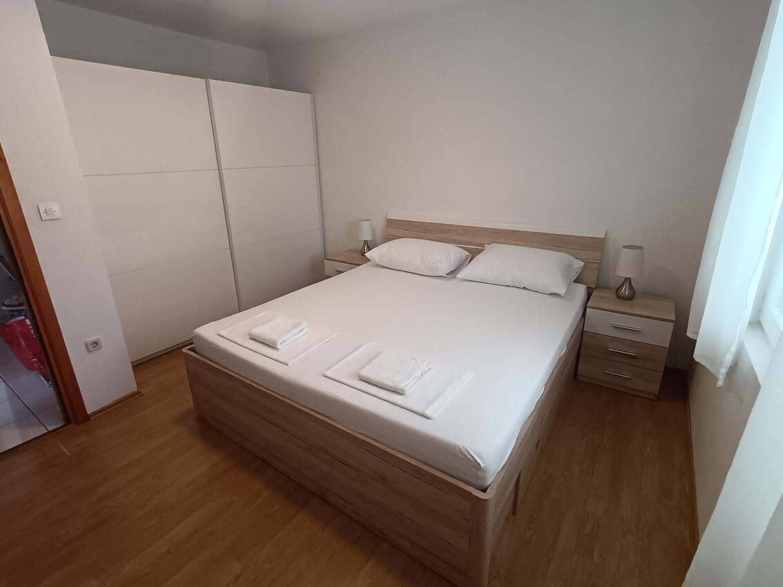 Apartmaji s parkingom Lun, Pag - 24796