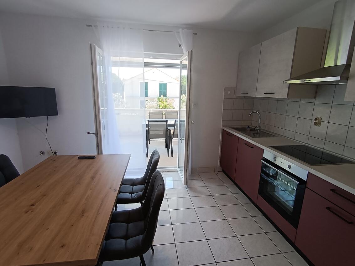 Apartmaji s parkingom Lun, Pag - 24796