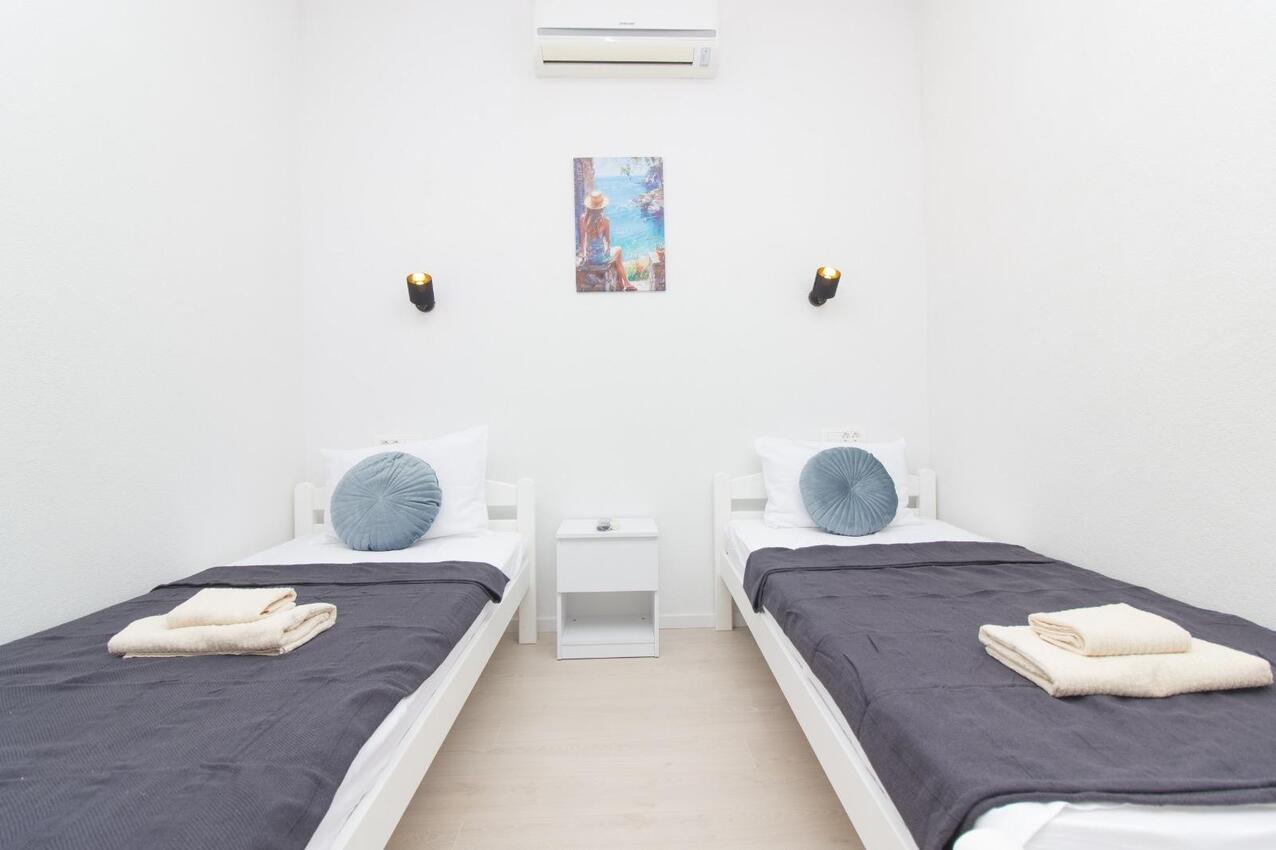 Casa con piscina per famiglia Sabunike, Zara - Zadar - 24804