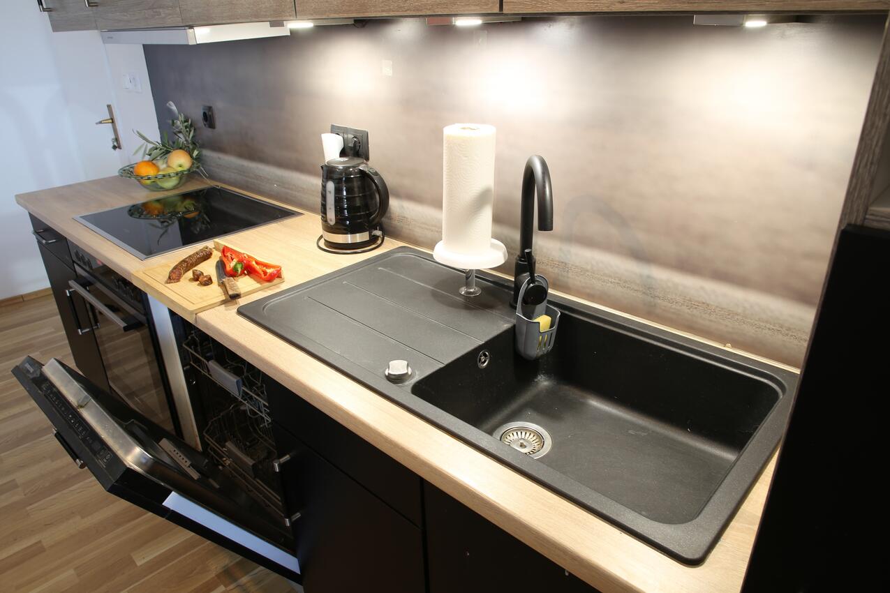 Апартаменты с парковкой Селине - Seline, Пакленица - Paklenica - 24806