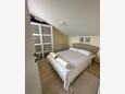 Seline, Schlafzimmer in folgender Unterkunftsart apartment, Haustiere erlaubt und WiFi.