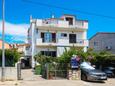 Vodice, Vodice, Propiedad 24808 - Apartamentos con una playa de guijarros.