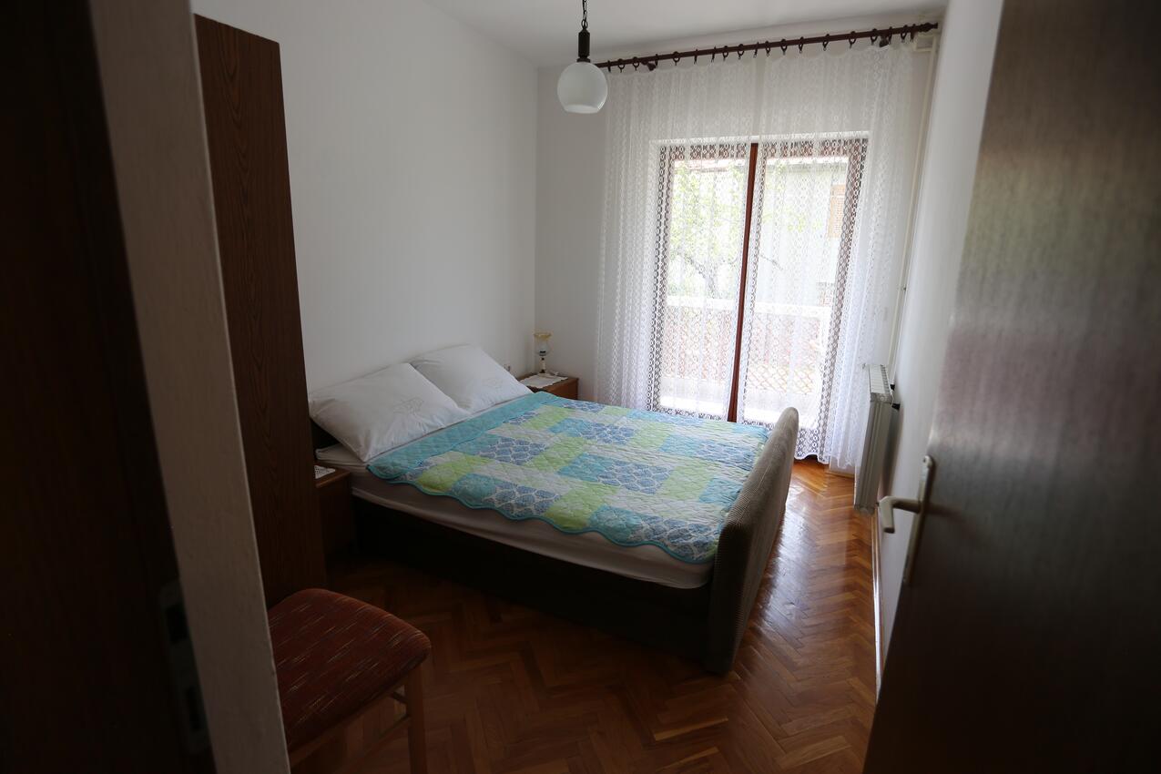 Apartments by the sea Punat, Krk - 24811