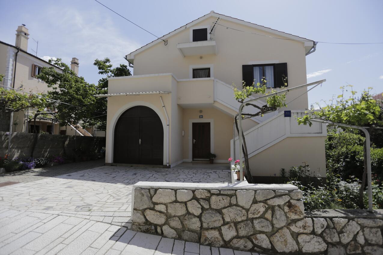 Apartments by the sea Punat, Krk - 24811