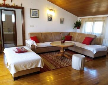 Appartamenti accanto al mare Podgora, Macarsca - Makarska - 24818